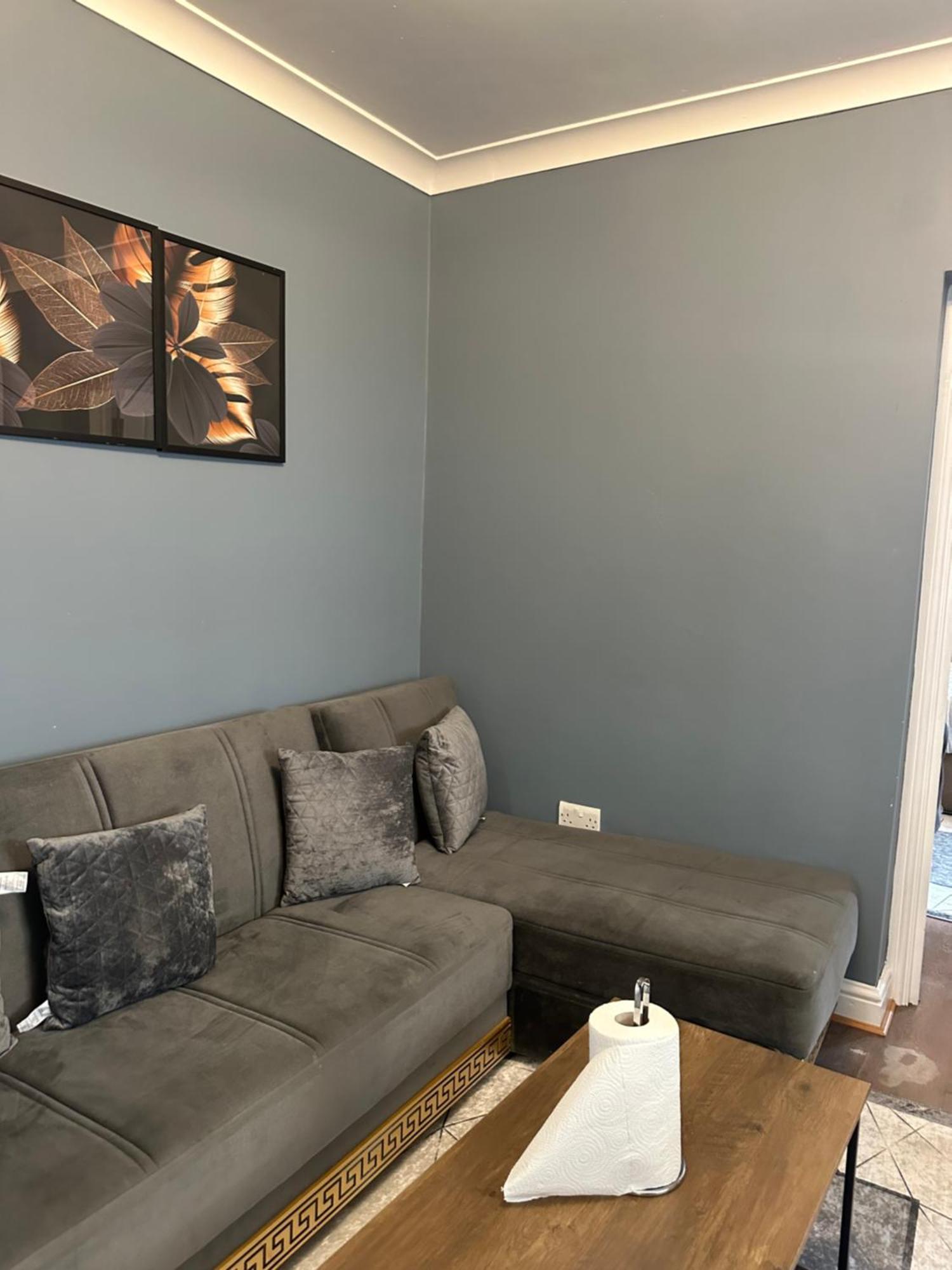 Amazing Ground Floor One Bedroom Forest Road Apartamento